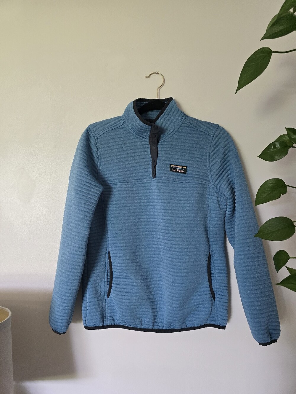 L.L. Bean Blue Pullover Quarter Snap Ribbed Sweatshirt Small